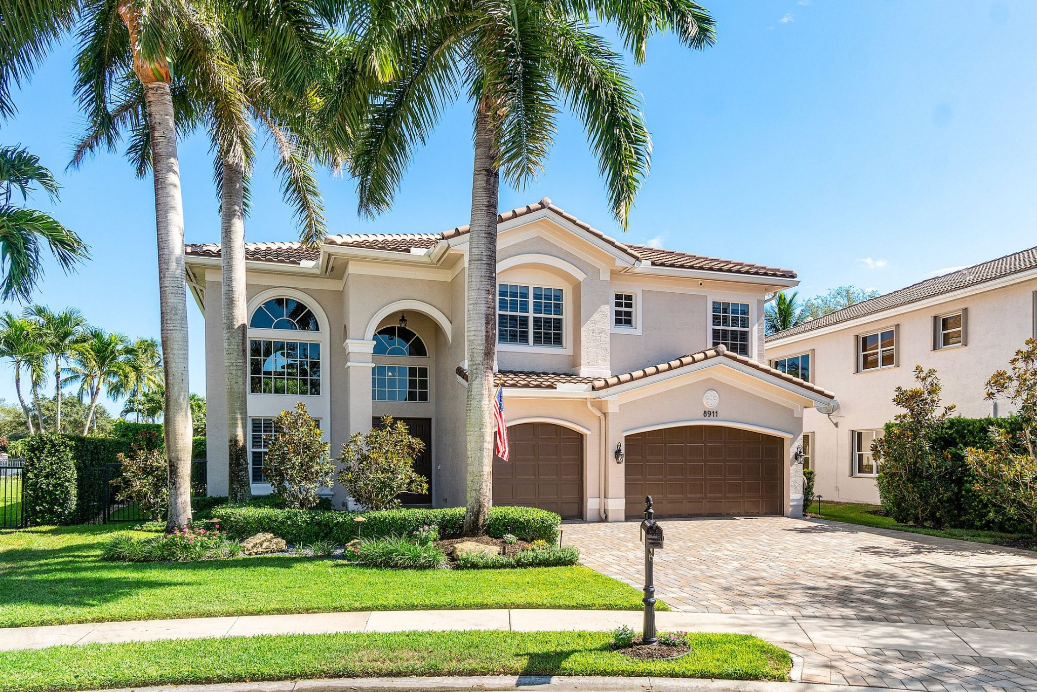 Best Stucco Colors for South Florida Homes